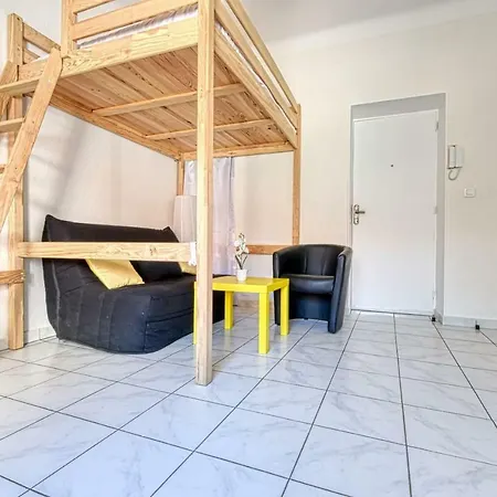 Studio Near City Centre By Guestready *