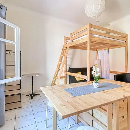 Studio Near City Centre By Guestready